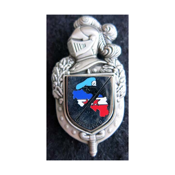 GENDARMERIE : : insigne métallique de la prévôté de la FORPRONU type 1 de fabrication Boussemart H. 696