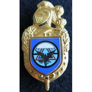 insigne du groupement de sécurité et d'intervention de la Gendarmerie Nationale Y. Boussemart G. 3698 doré