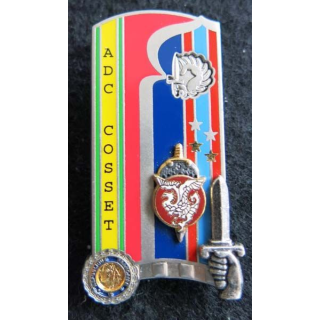 PROMOTION ENSOA : insigne de promotion Adc Cosset de fabrication Arthus Bertrand G. 4970 numéroté 305
