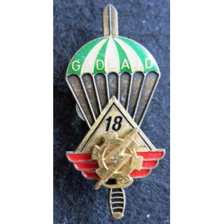 PROMOTION ENTSOA : insigne de promotion adjudant-chef Gadeaud de fabrication Beraudy 63 Ambert