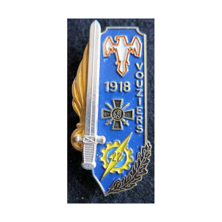 PROMOTION ENTSOA : insigne de promotion Vouziers 1918 de fabrication Beraudy 63 Ambert