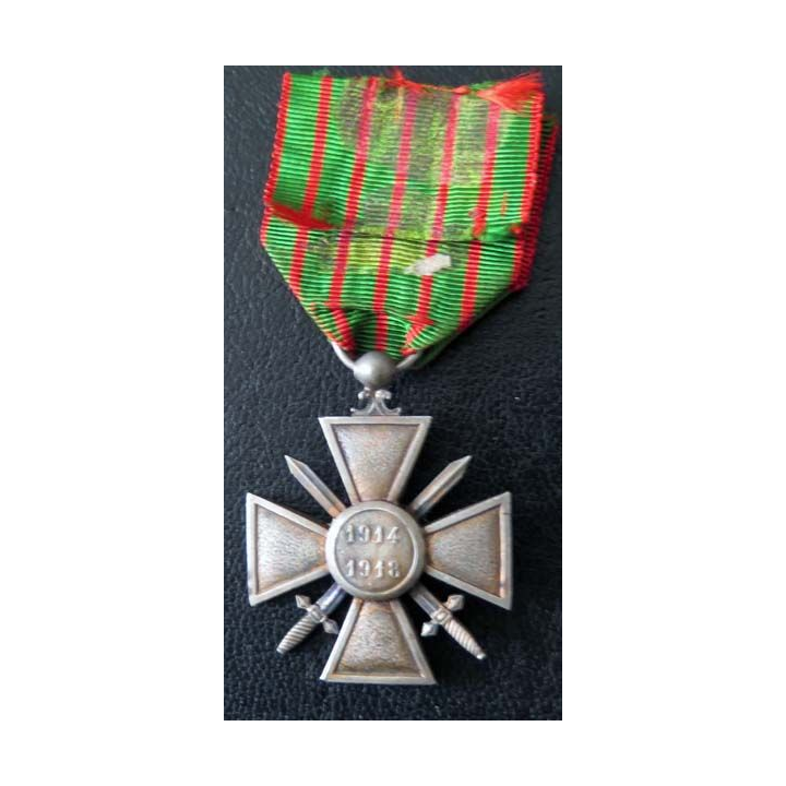 FRANCE : CROIX DE GUERRE 1914-1918 avec deux citaions (étoiles bronze) 