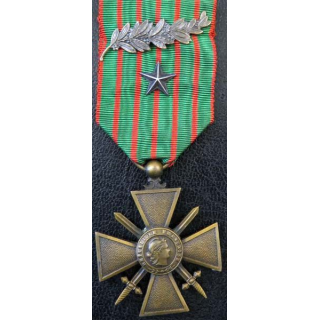 Croix de guerre 1914-1917 avec deux citations (palme et étoile bronze)