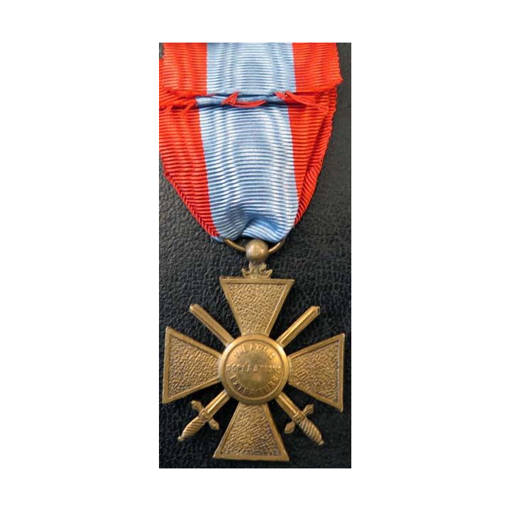 Croix de guerre des théâtres d'opérations extérieures en bronze TOE