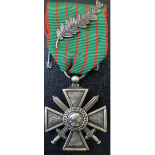 Croix de guerre 1914-1918 Arthus Bertrand pour les éditions Atlas