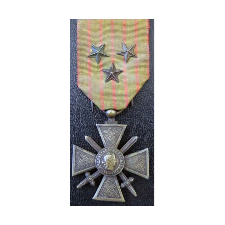 FRANCE : Croix de guerre 1914-1918 en bronze avecc 3 citations (étoiles) 