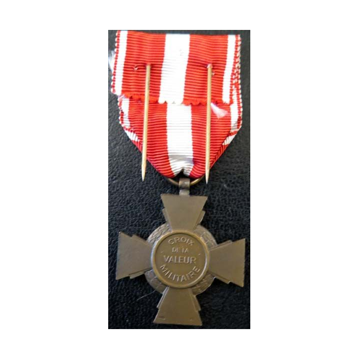Croix de la valeur militaire en bronze avec 3 citations