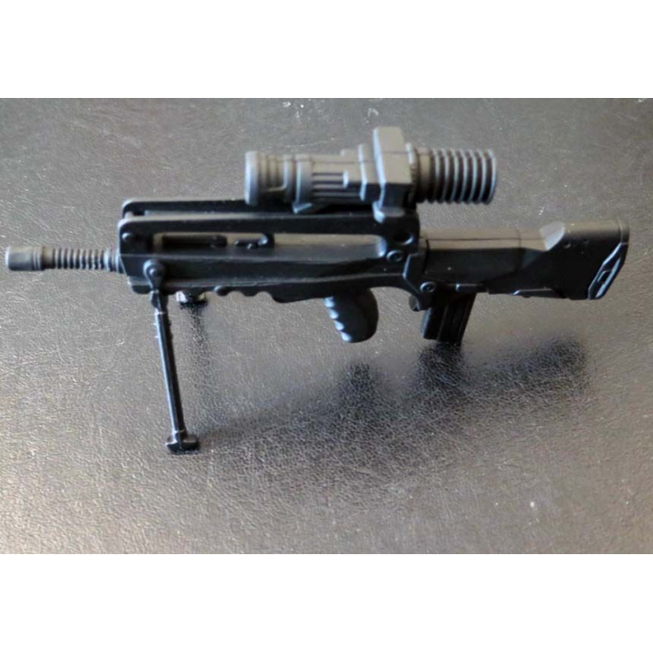 FAMAS en réduction de 16 cm de longueur avec lunette de visée et  trépied