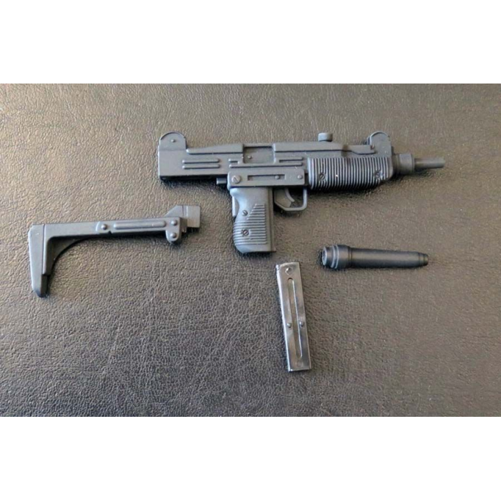 PM UZI en réduction de 19 cm de longueur avec crosse et chargeur amovibles