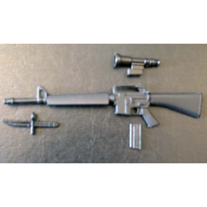 Fusil d'Assaut US M 16 en réduction de 17 cm de longueur avec lunette et baïonnette
