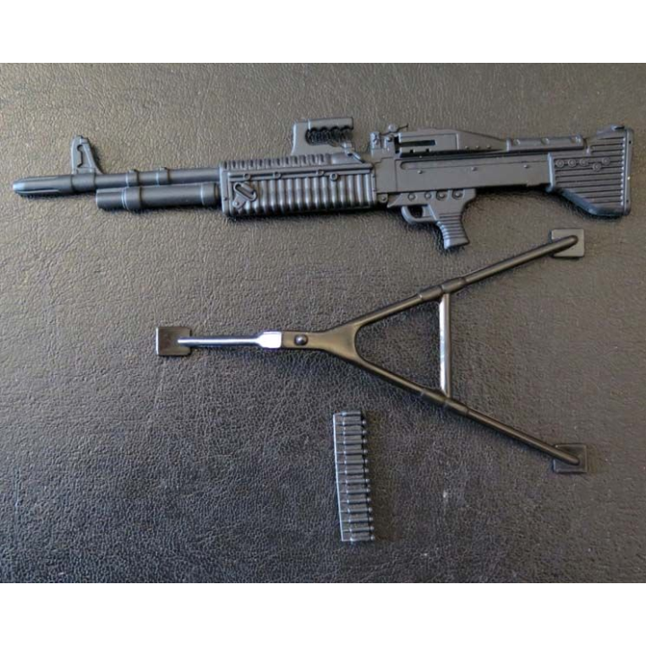 Mitrailleuse M 60 en réduction de 17,5 cm de longueur avec deux trépieds