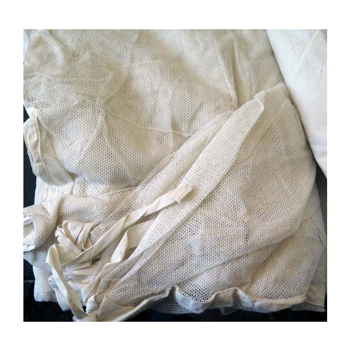 Moustiquaire des années 1950 en drap blanc sans marquage