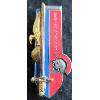 PROMOTION EOR EAI: insigne métallique de la promotion Ceux du Drakkar Pichard Saumur G. 4261