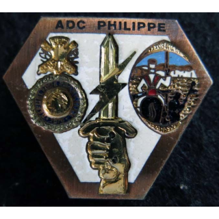 PROMOTION EETAT : insigne de promotion ADC PHILIPPE de fabrication Destrée