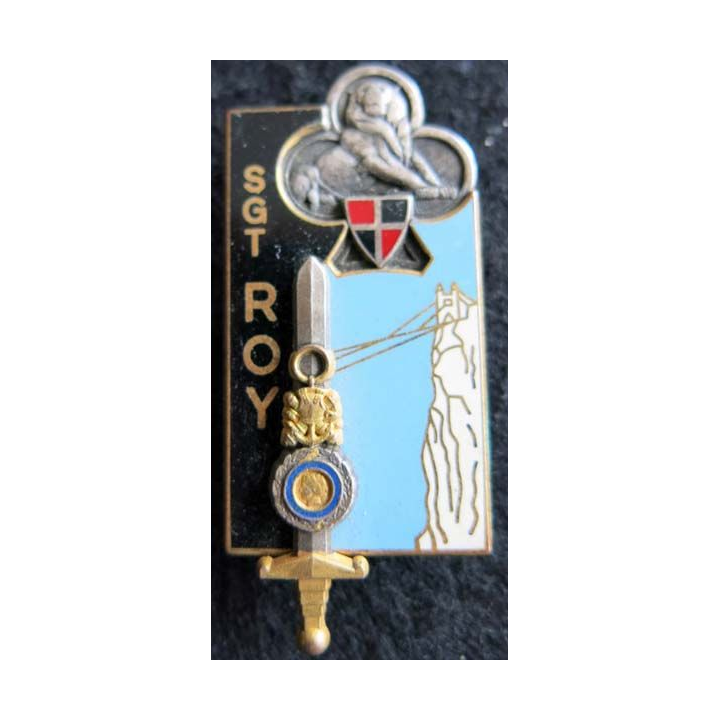 PROMOTION ESOA EAI : insigne métallique de la promotion Sergent ROY Fraisse Paris G. 3681