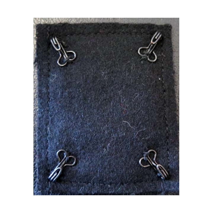 11° DP : insigne tissu de la 11° division parachutiste 5 x 7 cm avec crochets