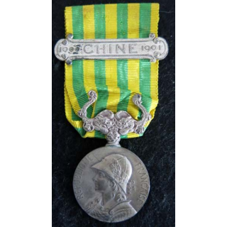FRANCE  : médaille commémorative médaille de la Campagne de Chine 1900–1901 avec ruban