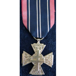FRANCE : Médaille de la croix du combattant volontaire de la Résistance métal doré (220)