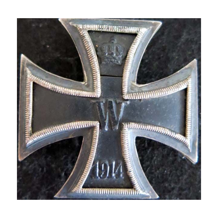 ALLEMAGNE  : croix de fer allemande de 1° classe de 1914  avec épingle soudée