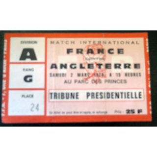 Billet de Match international France Angleterre 1974 Parc des Princes