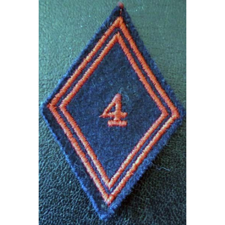 LOSANGE DE BRAS MODÈLE 45 : 4° régiment d'Infanterie troupe