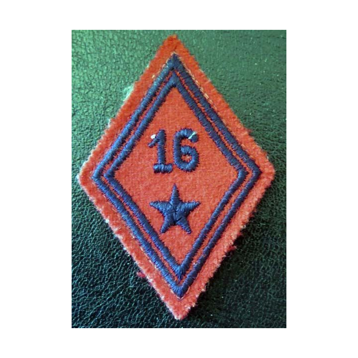 LOSANGE DE BRAS MODÈLE 45 : 16° régiment d'artillerie cadre