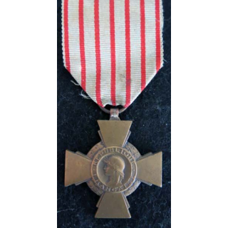 FRANCE : Croix du combattant en bronze ruban défraichi