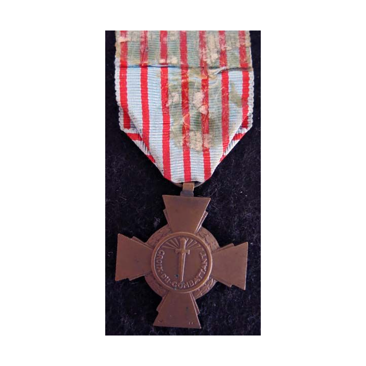 FRANCE : Croix du combattant en bronze ruban avec trace de colle sur l'envers
