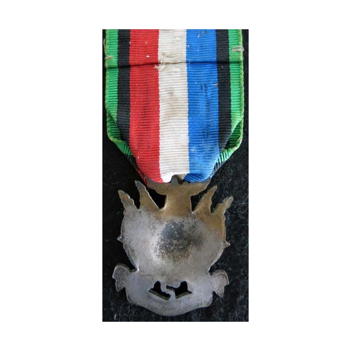 FRANCE : médaille de la société des vétérans des Armées de Terre et de Mer (222)