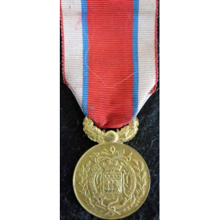 FRANCE : médaille de la fédération nationale du dévouement et société parisienne de sauvetage (222)