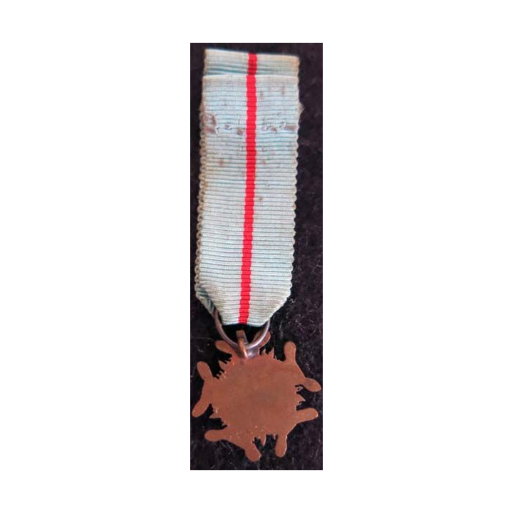 FRANCE : médaille miniature civile de l'ordre de la courtoisie française en émail et en bronze (224)