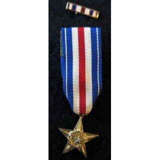 USA : Médaille miniature Silver Star (Étoile d'Argent) attache pin's (4393)