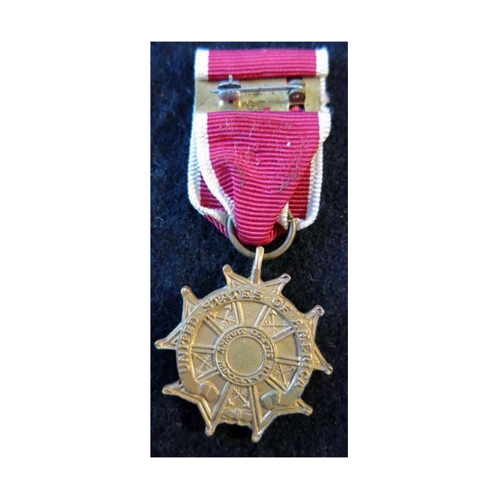 USA : Médaille miniature de la  Legion of Merit avec épingle à bascule en émail (4395)
