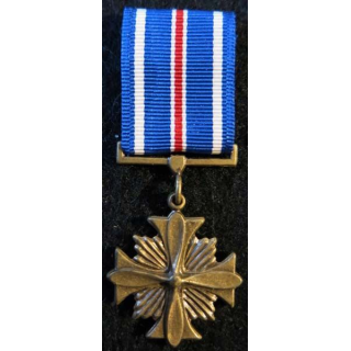 USA : Médaille miniature Distinguished Flying Cross Medal U.S. Air Force (4397)