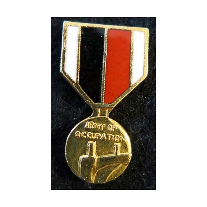 USA : Épinglette de la médaille Army of Occupation Medal  (4448)