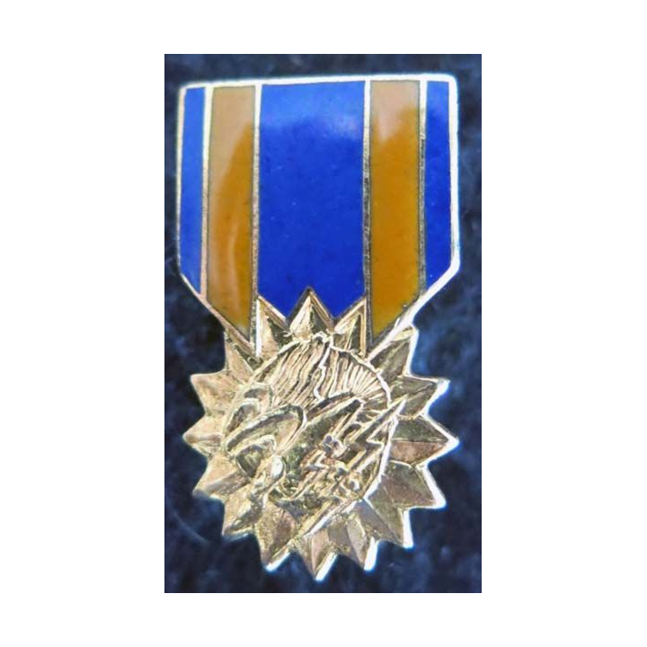 USA : Épinglette de la médaille de l'Air Medal US Air Force (4409)