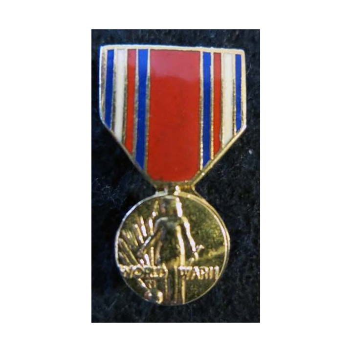 USA : Épinglette de la médaille de la World War II Medal (All Services) (4452)