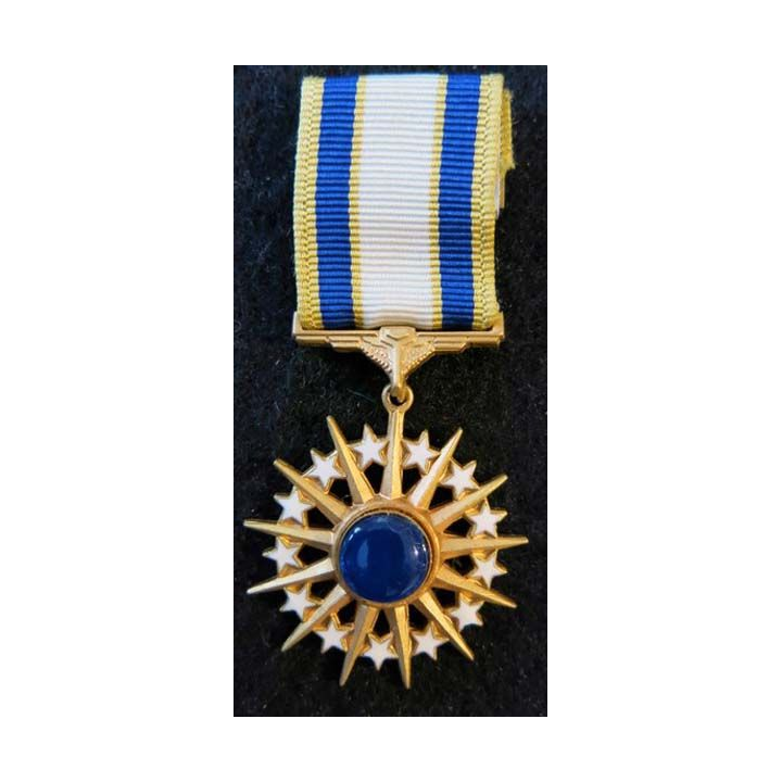 USA : Médaille miniature de la Medal Air Force Distinguished Service de l'US Air Force (4390)
