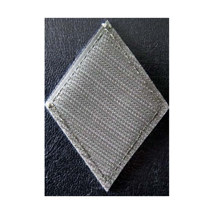 LOSANGE DE BRAS MODÈLE 45 : 110° régiment d'Infanterie cadre sur scratch