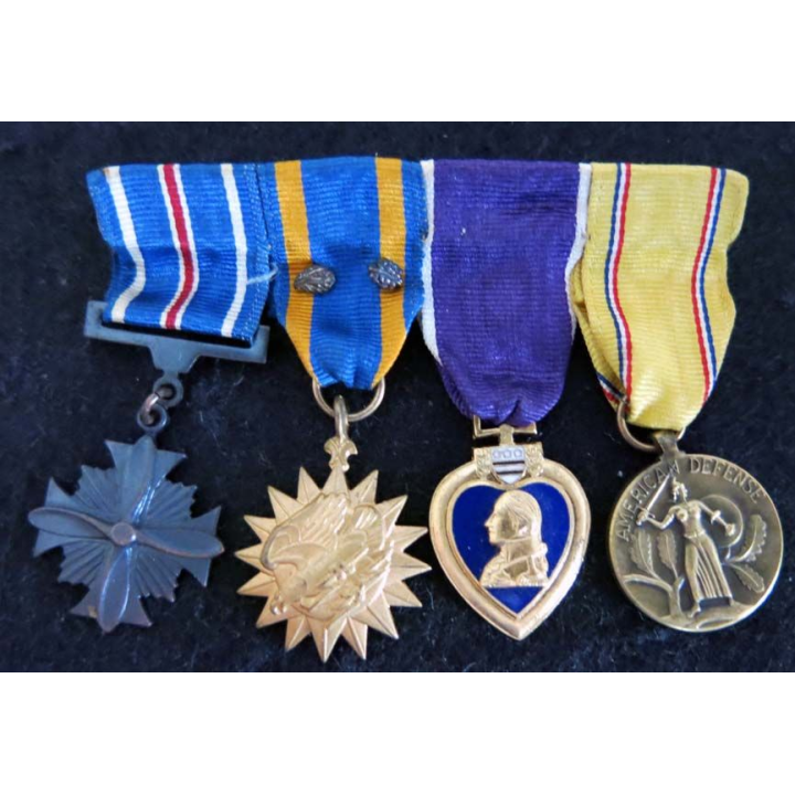 USA : Barrette de décorations miniatures de 4 médailles (sans N°)