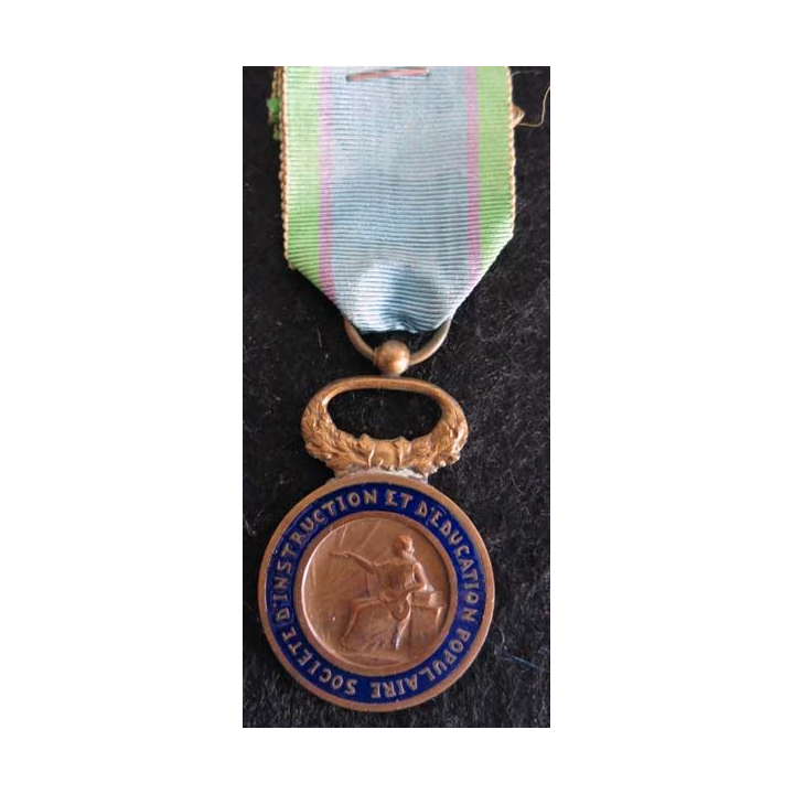 FRANCE :  Médaille de la société d’instruction et d’éducation populaire en bronze et émail (221)
