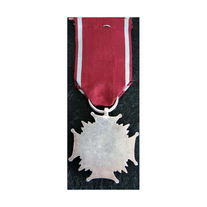POLOGNE : Médaille de la croix du Mérite polonais PRL en émail (223)