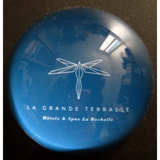 Presse verre publicitaire La Grande Terrasse Hôtels et Spas La Rochelle 