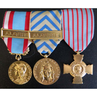 3 médailles époque Algérie commémorative, TRN croix du combattant