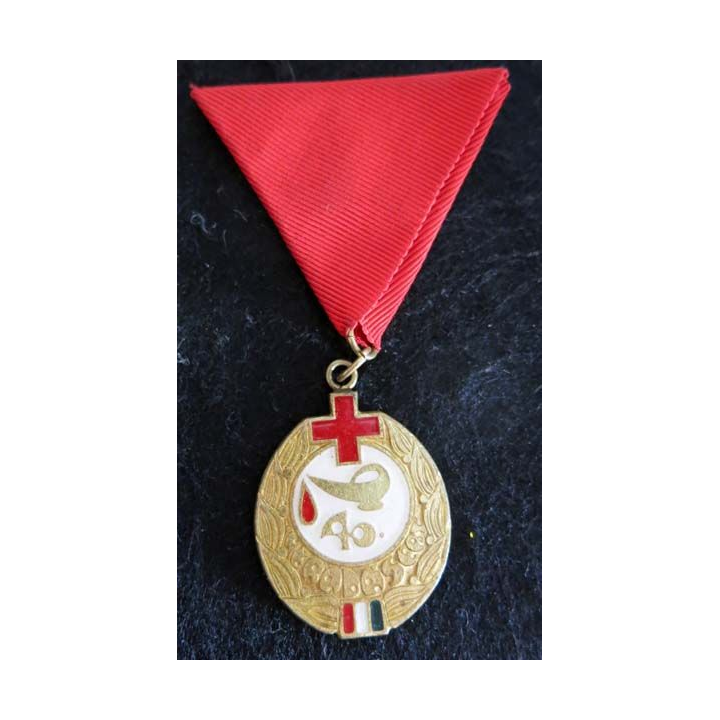 HONGRIE : médaille quarantième prix "Excellent donneur de sang" pour don de sang