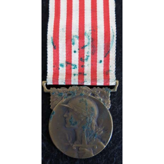 FRANCE : médaille commémorative de la guerre 1914-1918  en bronze