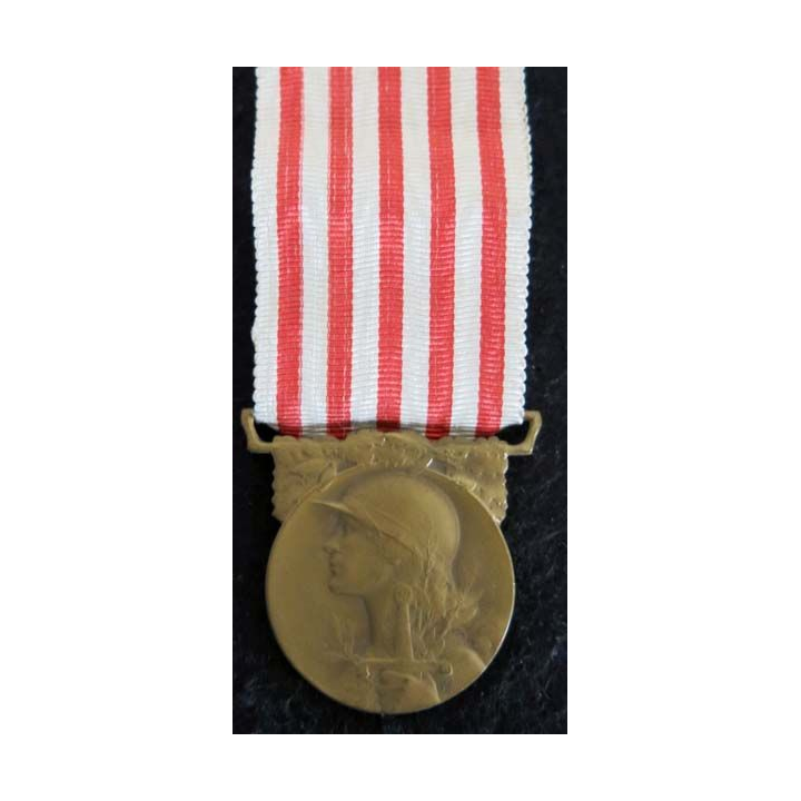 FRANCE : médaille commémorative de la guerre 1914-1918  en bronze