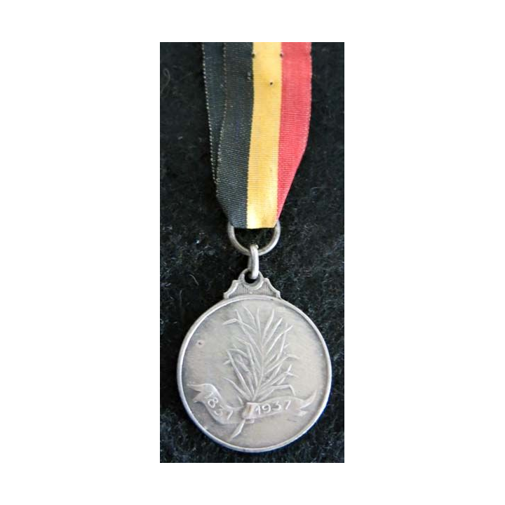 BELGIQUE : médaille civile la vieille montagne 1831-1937 en métal argenté