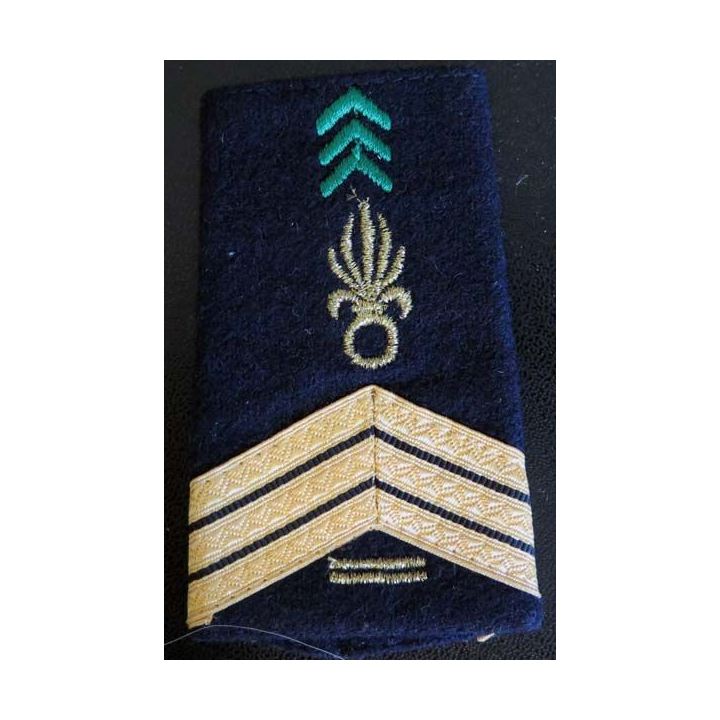 Fourreau de sergent chef de la Légion avec 2 barre d'ancienneté