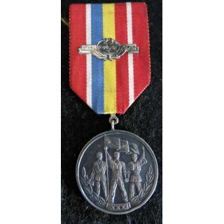 ROUMANIE : médaille du 30° Anniversaire de la libération de la Patrie 1944-1974